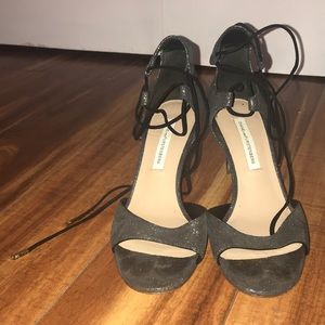 Diane von Furstenberg Rimini silver heel